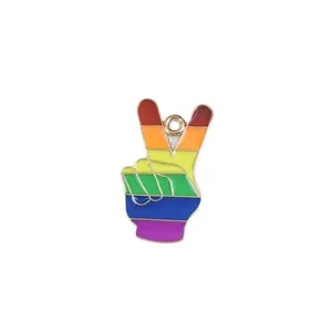 Ciondolo a forma di mano della pace in smalto arcobaleno per gioielli fai da te