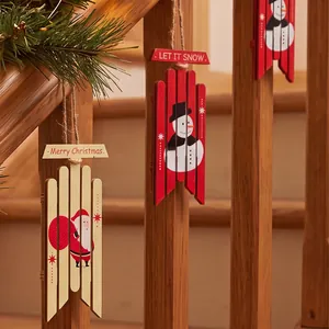 Lot de 6 ornements de Noël en bois en forme de luge avec Père Noël et bonhomme de neige