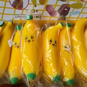 Giocattolo Squishy a Banana in Morbido TPR Espressione Simulata Sollievo dallo Stress Giocattolo da Spremuta per Adulti Bambini Regalo per Scherzi