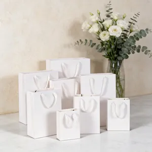 Sacs Cadeaux En Papier Blanc Avec Poignées En Ruban Sacs À Provisions En Carton Pour Mariage Vêtements Emballage Cosmétique