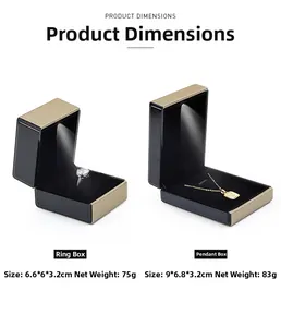 Vue détaillée des boîtes à bijoux LED avec dimensions et poids net.