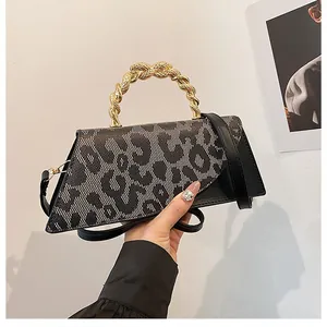 Leopard Print PU Leather Crossbody Bag For Women Vintage Small Square Bag With Metal Handle Fashion Shoulder Bag Handbag