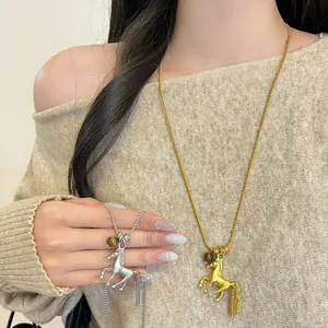 Luxury Alloy Horse Pendant Necklace Long Sweater Chain For Women Personality Metal Pony Charm Tassel Jewelry Fashion Accessory