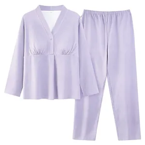 Pyjama de maternité deux pièces lilas à manches longues avec coussinets d'allaitement