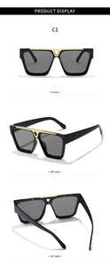 Mehrere Ansichten einer übergroßen quadratischen Sonnenbrille mit goldenem V-Detail.