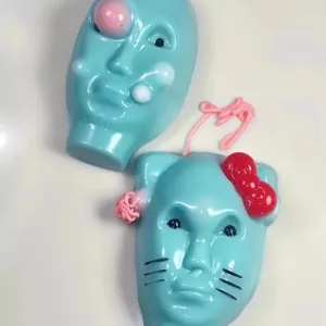 Vue détaillée de l'ensemble de jouets anti-stress créatif alien à presser les boutons