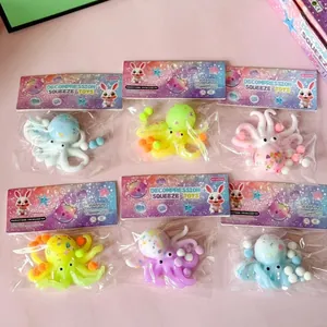 Detail van zes kleurrijke glitter octopus squishy decompressie speelgoed verpakt