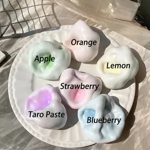 Jouets anti-stress mochi colorés avec une texture souple à rebond lent