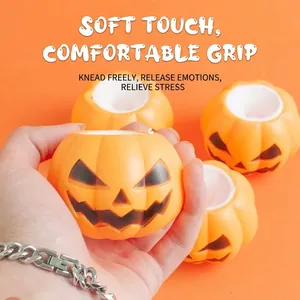 Παιχνίδι κολοκύθας Halloween squishy με λαμπερό πορτοκαλί πρόσωπο Jack-o'-lantern