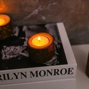 Ρουστίκ φυσικό ξύλινο κηροπήγιο με ζεστό κερί ρεσό για τη διακόσμηση του σπιτιού