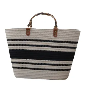 Gran bolso tote tejido a rayas con asa de bambú para llevar a la playa o viajes diarios