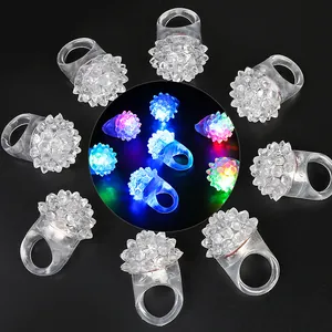 Luces LED Brillantes para Dedos Anillo de Fresa de Goma Suave Regalos de Fiesta para Concierto Halloween Decoración de Anillo