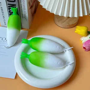 Jouet antistress en forme de radis blanc à rebond lent pour soulager la pression quotidienne