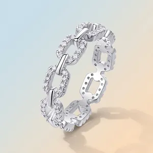 Elegant S925 silver chain link ring featuring shimmering moissanite pave setting for women