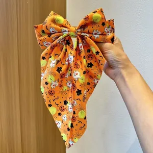 Grande barrette à nœud orange Halloween avec imprimé de citrouilles et de fantômes