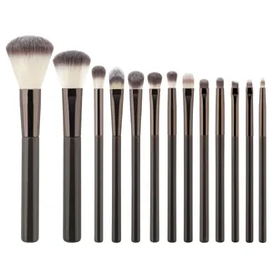 Professional Makeup Brush Set Soft Synthetic Hair Wooden Handle Portable Cosmetic Brushes Kit For Daily Makeup