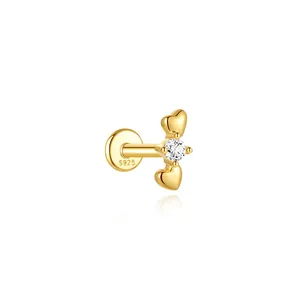Detailed macro shot of a gold-plated S925 silver heart-shaped cartilage stud earring.