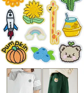 Συλλογή από χαριτωμένα κεντημένα επιθέματα για επισκευή και διακόσμηση ρούχων