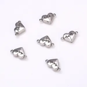 Chiusure magnetiche a cuore in argento antico con linea battito per gioielli fai da te