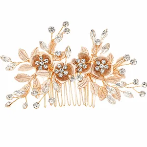 Eleganter handgefertigter Braut-Haarkamm in Gold mit Strasssteinen und Blumendesign