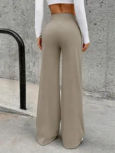Pantaloni yoga kaki a gamba larga a vita alta stile Y2K con dettaglio cucitura a V sul retro