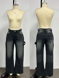 Vue de face et de dos du jean large délavé vintage pour femme style streetwear