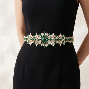 Eleganter Vintage-Brautgürtel mit grünen Kristallen und Strass für Abendkleider