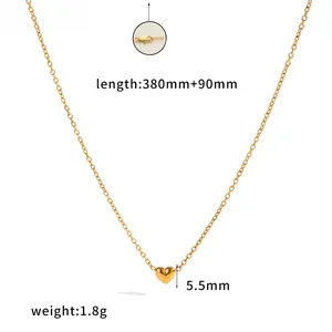 Gedetailleerd overzicht van gouden roestvrijstalen hartketting met afmetingen.