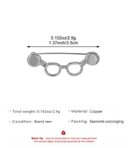 Detail view of silver spectacle brooch showing dimensions 3.5cm and weight 2.9g