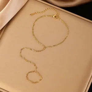 Elegante bracciale schiava in acciaio inossidabile placcato oro con catena sottile a vite ritorta