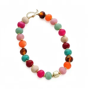 Collana vintage di perle acriliche colorate marmorizzate con grosse perle e chiusura dorata