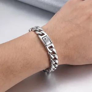 Pulsera de cadena cubana para hombre en acero de titanio plateado con cierre de caja