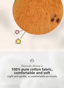Gros plan montrant la texture douce en peluche du pendentif alimentaire en coton 100%
