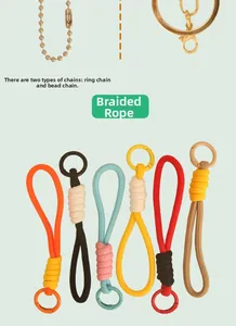 Cordons en corde tressée colorée avec options de chaîne à billes et anneau métal.