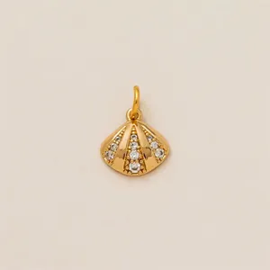 Elegante ciondolo a conchiglia dorata con strass scintillanti per gioielli e bikini