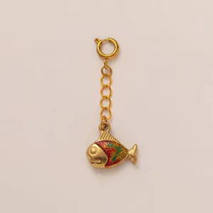 Eleganter vergoldeter Edelstahl-Fischanhänger mit Kette und sicherem Federringverschluss
