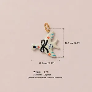 Détail de la breloque oiseau 3D avec dimensions 17,8x16,5mm et infos sur le cuivre