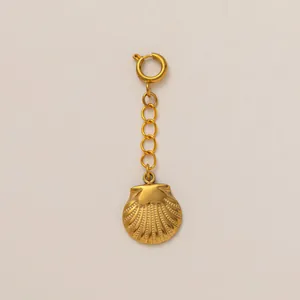 Vintage gold-plated stainless steel shell pendant with short chain and spring ring clasp detail