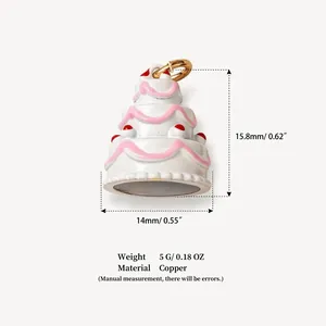 Pendentif gâteau de mariage à trois étages blanc et rose, matériau en cuivre