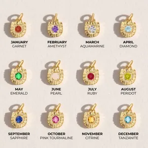 Collana con Pendente Pietra Portafortuna Acciaio Inossidabile Placcato Oro 18K Medaglione Fiore per Donna Gioielli di Moda