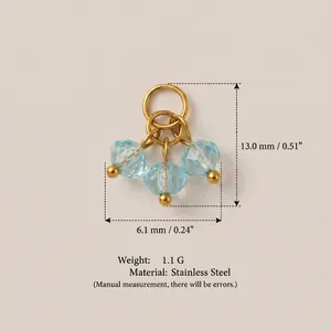 Vue détaillée du pendentif en pierre bleue avec dimensions et matériau en acier inoxydable.