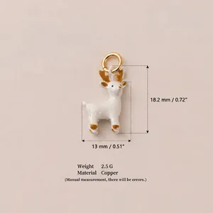 Specifiche dettagliate di un ciondolo a forma di renna in rame con altezza 18,2 mm