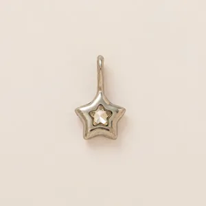 Pendentif étoile en acier inoxydable argenté avec incrustation de zircon transparent