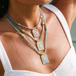 Boheemse twaalf sterrenbeelden emaille vierkante hanger ketting met kleurrijk vlecht touw.