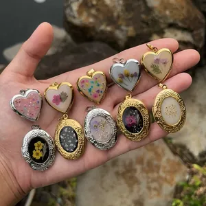 Retro Painted Floral Locket Pendant Necklace For Women Vintage Mori Style Heart Oval Copper Gold Silver Plated Jewelry Gift