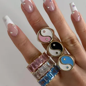 Bagues Yin Yang en émail tendance et bagues en cristal rectangulaires pour femmes