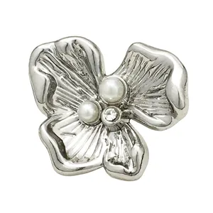 Silver irregular flower button with pearl and crystal center for coat decoration