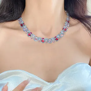 Collar de estilo palacio vintage con circonitas ovales y detalles de esmalte azul claro