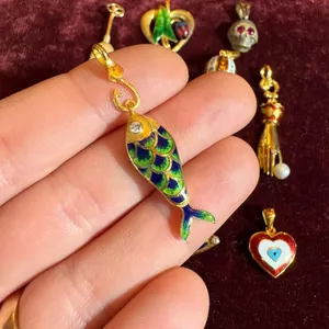 Pendentifs vintage faits à la main en émail poisson et cœur pour bijoux de mode