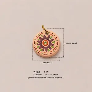 Détail d'un pendentif rond de 15 mm en acier inoxydable avec dimensions et poids